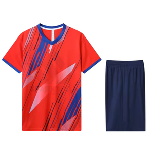 Ensemble de maillot de volley-ball sublimé orange pour femmes, col en V, manches courtes, jupe noire, polyester respirant, uniforme d'équipe personnalisé - Product Image 3