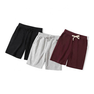 Pantalones cortos deportivos casuales de forro polar para hombre, tela suave y transpirable, cintura elástica con cordón, bolsillos, conjunto cómodo para gimnasio y entrenamiento - Product Image 1