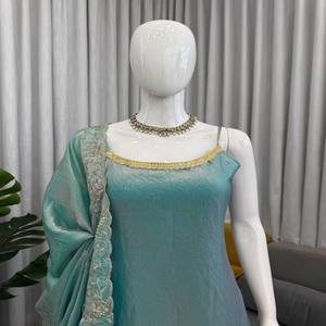 Conjunto de Kurta y Palazzo de Seda VASTRA COTTAGE con Lentejuelas y Bordado, Cintura Elástica, Dupatta Bordada, Ropa Étnica Festiva - Product Image 2
