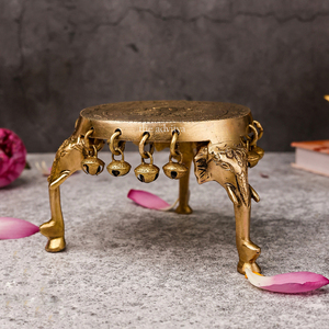 Pilier d'éléphant moderne jambes Chowki pièce maîtresse élégante objet décoratif en laiton pour Diwali décoration de la maison artisanat en métal fabriqué à la main - Product Image 3