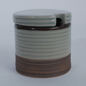 Juego de Tarros de Especias de Cerámica Negra Mate Acanalada de 250 ml con Tapa de Cerámica, Apilables, Resistentes a Fugas, Ecológicos, para Restaurantes, Hoteles y Cafeterías - Product Image 2