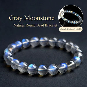 Bracelet de perles en pierre de lune grise naturelle de qualité supérieure Aamna Gems, haute transparence, avec gravure sur cristal, certifié par un tiers - Product Image 4
