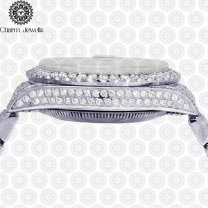 Montre en diamant moissanite avec logo personnalisé très demandée, bijou de luxe, montre-bracelet pour commandes en gros disponibles au meilleur prix - Product Image 2