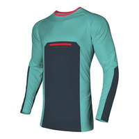 Fabricant de maillots de course en gros proposant des vêtements de performance personnalisés avec des tissus techniques légers pour les équipes de cyclisme