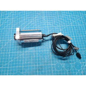 Contrôleur de débit massique HORIBA STEC IT-470D 2L80-000664-13, d'occasion, comme il est, pièces d'équipement semi-conducteur d'époque - Product Image 1