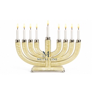 Ménorah décorative en résine à 9 branches pour Hanouka, porte-bougie juif, pour le marché israélien, cadeaux judaïques, vente en gros - Product Image 3