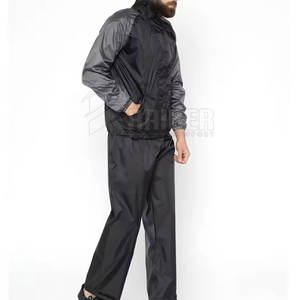 Ensemble coupe-vent de haute qualité pour homme, style streetwear urbain, tenue décontractée moderne, en vente - Product Image 3