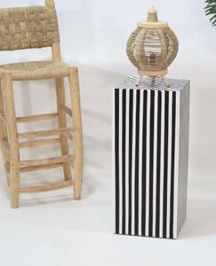 Table à tiroirs en os incrusté de la marque ILAHI, design moderne, détails en agate, rangement à trois niveaux, meuble portable pour la maison - Product Image 1