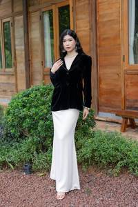 Veste blazer en velours - Blazer en velours de soie pour femme - Blazers en velours noir - Costumes en velours de soie - Blazer à manches longues - Product Image 3