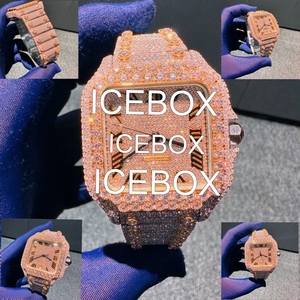 Montre-bracelet pour homme avec boîtier en acier inoxydable, cadran en verre entièrement serti de moissanite, bracelet en acier inoxydable avec fermoir, résistance à l'eau 10 bars - Product Image 3