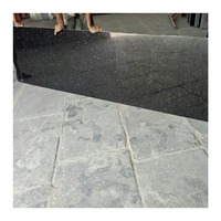 Dalles de granit noir Galaxy indien, 2 cm d'épaisseur, flammées et brossées, design moderne, pour comptoirs de cuisine, revêtements de sol, hôtels, villas, directement de l'usine