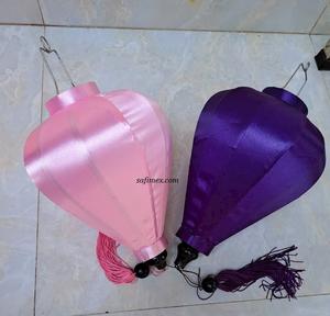 Lanterne en bambou artisanale du Vietnam pour décoration suspendue de fête en plein air, lumière de mariage, lanterne vietnamienne avec housse en tissu satiné - Product Image 5