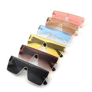 Wholesale Fashion Luxury Designer <b>Oversized</b> Retro Shades Trendy Frames Rectangle Custom Logo <b>Sunglasses</b> Women Men Gafas De Sol - Product Image 4