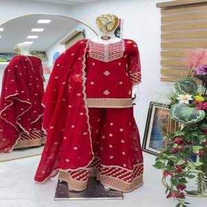 VASTRA COTTAGE - Conjunto de Traje de Fiesta para Mujer con Top Bordado de Georgette y Palazzo Dupatta - Product Image 6