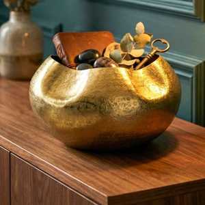 Vase de table artisanal intemporel finition or, design moderne, bol décoratif pour l'inauguration de la maison - Product Image 1
