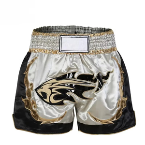 Pantalones Cortos de Muay Thai Clásicos en Negro, Dorado y Plateado con Diseño de Llama, de Secado Rápido, Poliéster Resistente, para Entrenamiento en Todas las Estaciones - Product Image 2