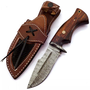 Cuchillo de hoja curva hecho a mano con acero de Damasco y mango de madera para caza. Cuchillos de Damasco a precio de mayorista. - Product Image 5