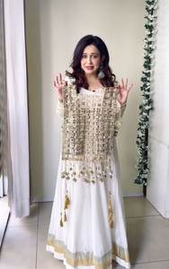 ชุดเดรส Anarkali ผ้าไหม Rangoli รุ่นใหม่มาแรง พร้อมเสื้อ Koti ปักลายกระจก และชุด Ladkan ดีไซน์หรูหรา พร้อมสวมใส่ - Product Image 3