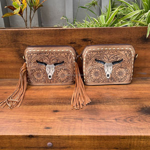 Date Western à la main en cuir usiné taureau outillage femmes bandoulière frange sacs de haute qualité à la main en cuir de vachette sac à bandoulière - Product Image 3