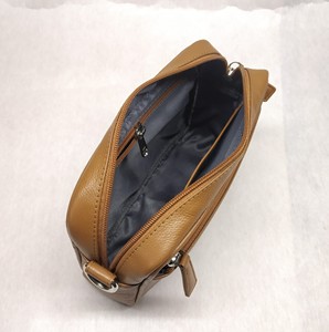 Bolsos de mano de cuero liso o PU vegano para mujer, bandoleras, bolsas de maquillaje, bolsos de moda 2026 de diseñador, de exportador indio - Product Image 5