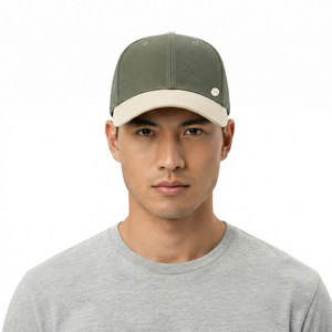 Gorro Elegante para Hombre con Panel Frontal Estructurado, Correa Trasera Ajustable, Tela Suave, Ajuste Cómodo y Estilo Casual - Product Image 4