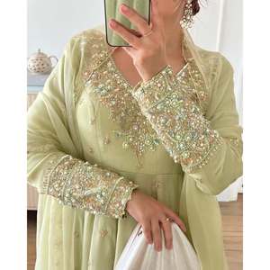 Vestido de Diseñador con Corte en A para Fiestas, Cintura Imperio con Bordado de Lentejuelas Arcoíris - Product Image 2