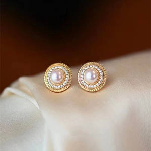 Exquisitos Pendientes de Plata de Ley S925, Estilo Francés, Perla Natural Azul Tesoro de 11-12 mm, Redondos, Sensación de Alta Gama, Ligeramente Imperfectos - Product Image 2