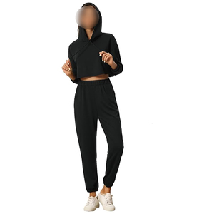 Conjuntos Deportivos Casuales de Invierno para Mujer, Color Negro, Sudadera Corta de Manga Larga y Pantalones Jogger, Ajuste Cómodo - Product Image 1