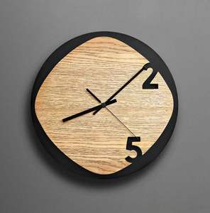 Reloj de Pared de Madera de Roble y Nogal Natural Hecho a Mano, Estilo Art Deco, Movimiento de Cuarzo, Reloj Decorativo de Madera para Bodas - Product Image 2
