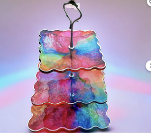 Support à gâteau personnalisé en résine écologique, compatible lave-vaisselle, pour présentation d'anniversaire, mariage, table de desserts, pâtisserie, événement - Product Image 1