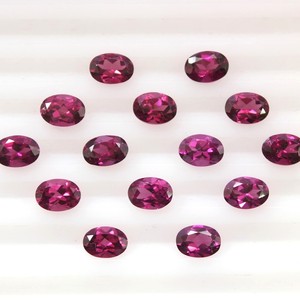 Pierre précieuse naturelle grenat rouge de haute qualité, taille ovale facettée 5x7mm, pierre calibrée pour la fabrication de bijoux, vente en gros - Product Image 3