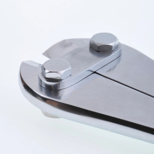 Surgical 6mm Kirschner Pin Cutter <b>Pliers</b> Instrument <b>Set</b> Manual Class I For Surgical Operation With Wooden Handles - Product Image 3