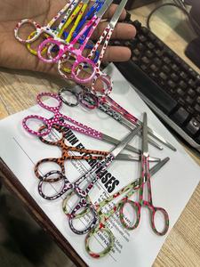 Pinzas Hemostáticas Manuales Personalizadas de 16 cm, Rectas, con Mordazas Dentadas, de Acero Inoxidable, Mango con Impresión, Certificación CE, Alta Calidad, SurgiRight - Product Image 4