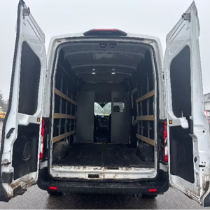 Ford Transit 250 Cargo Van 2021 Usada en Buen Estado con Transmisión Automática 135,591 km (Furgoneta de Panel) - Product Image 1