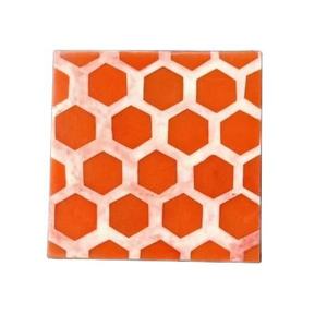 แผ่นรองแก้วไม้กระถินณรงค์พรีเมียม รูปทรงกลม ใช้ซ้ำได้ สำหรับเสิร์ฟชา กาแฟ และเครื่องดื่ม ดีไซน์ทันสมัย ป้องกันพื้นผิวโต๊ะ - Product Image 4