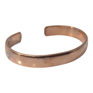 Bracelet manchette en cuivre pur poli à la main, éco-responsable, moderne, bijou de baptême, accessoire de mode pour femmes et hommes - Product Image 4
