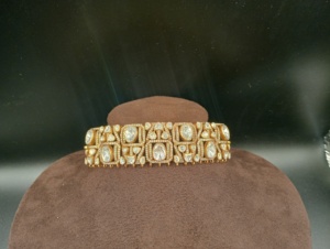 Collar Gargantilla Geométrico Vintage de Plata Chapada en Oro de 18K con Engaste Ovalado de Doble Zirconia Verde, Joyería de Lujo para Compromiso de Mujer - Product Image 1