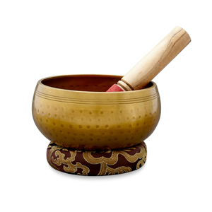 Ensemble de bols chantants tibétains classiques faits à la main pour la méditation et la guérison sonore, en laiton, pour le yoga et la thérapie des chakras, avec mallette et coussin - Product Image 1