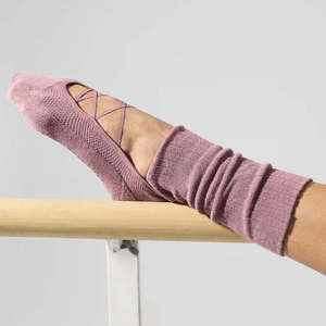 Calcetines de Pilates Personalizados para Estudio de Reformer, Estilo Ballet, Calcetines Antideslizantes de Punto Holgado para Mujer JZVINA Ballerina con Tira Cruzada - Product Image 4