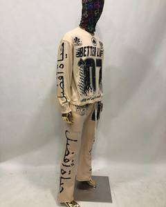 ผู้ผลิตเสื้อผ้าปากีสถานที่ดีที่สุดประจำปี 2025 กางเกงขาบานแบบสั่งทำพิเศษ สไตล์วินเทจฟอกสีแบบแอซิดวอชและซันเฟด ชุดวอร์มผ้าฝ้ายพิมพ์ลายพัฟสำหรับผู้ชาย - Product Image 2