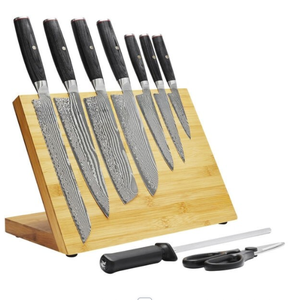 Ensemble de couteaux de cuisine à motifs argentés avec manches noirs, planche de présentation en bois marron clair, ciseaux et aiguiseur pour la préparation des aliments - Product Image 1