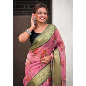 ผ้าซิลค์พิมพ์ลายดอกไม้สีชมพู พร้อมขอบทอผ้าซารีด้วยไหมซารี สำหรับชุดราตรี - Product Image 4