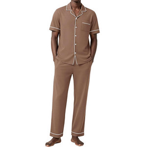 Conjunto de Pijama Ligero Personalizado para Hombre, Ropa de Dormir con Corte Holgado para Noches Reparadoras en Casa, para Todas las Temporadas - Product Image 1