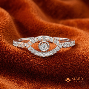Bague de fiançailles élégante en argent style urbain pour femme, avec halo en forme d'œil, pour un usage quotidien - Product Image 1