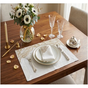 Juego de Manteles Individuales y Servilletas de Lino Bordado Clásico de Lujo Personalizado al por Mayor, con Hilo Dorado y Plateado, Geométrico, para Bodas, Lavable y Reutilizable - Product Image 1