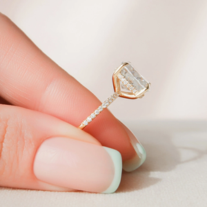 Bague de fiançailles Royal Ring avec diamant taille coussin, or 14 carats, diamant de laboratoire certifié IGI, bijoux classiques pour femme - Product Image 6