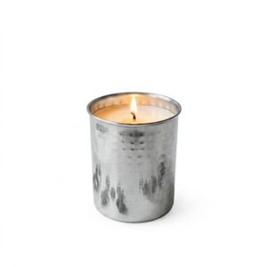 Bougie parfumée artisanale vintage en argent, avec pot en métal martelé de luxe, cire de soja écologique et logo personnalisé – Vente en gros - Product Image 1