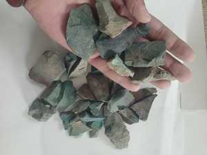 Agate mousse verte foncée, pierre naturelle, morceaux bruts en vrac, fournisseur indien MMArt, écologique, non toxique, terrazzo concassé pour usage en villa - Product Image 3