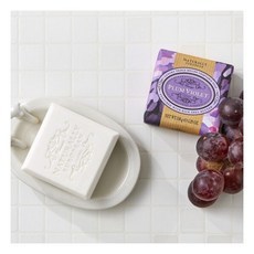 Sapone Solido Europeo alla Prugna e Violetta 150g, Formato in Barra, Scontato, Stile Europeo Naturale - Product Image 1