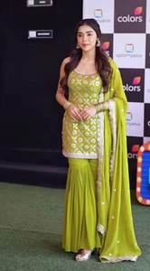 Salwar Kameez Dupatta pakistaní islámico de color precioso, estilo actriz de series de televisión, muy solicitado, para una elegante ropa islámica. - Product Image 3